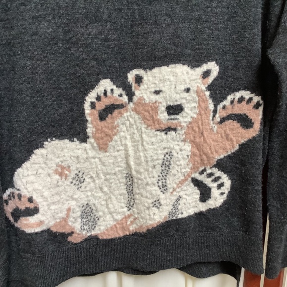 French Connection Wool Sweater With Polar Bear Size Medium - Picture 4 of 10